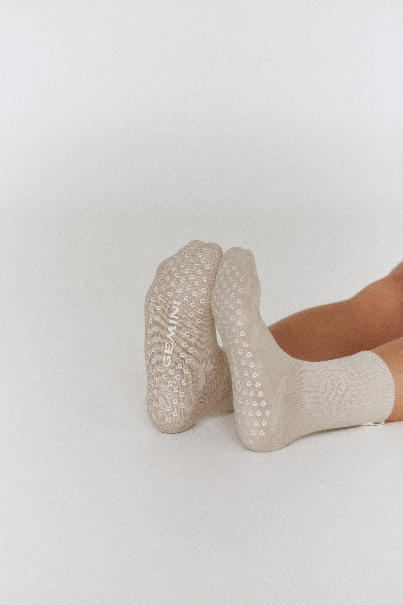 
                  
                    mat pilates grip socks
                  
                