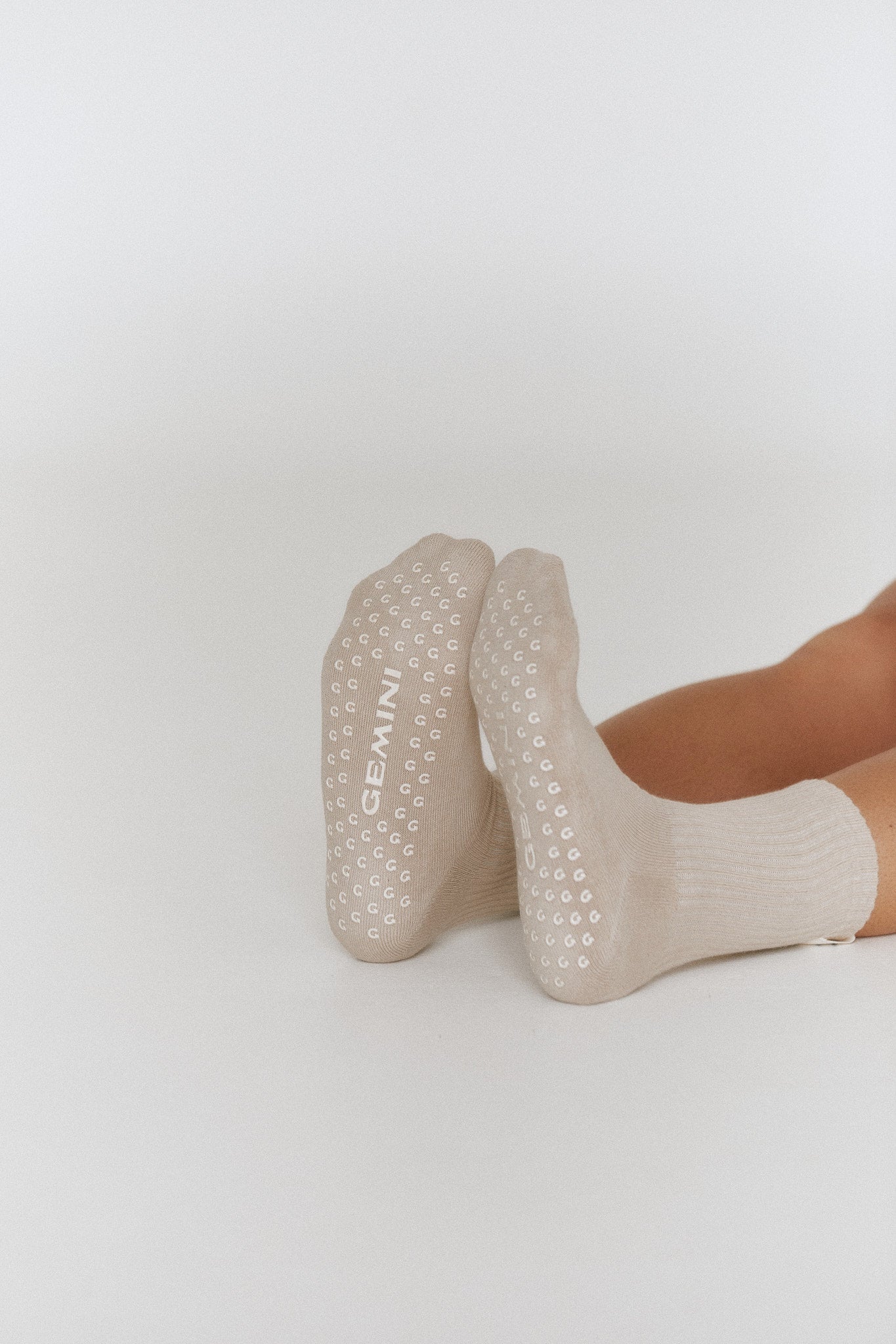 
                  
                    womens form crew non slip reformer pilates socks
                  
                
