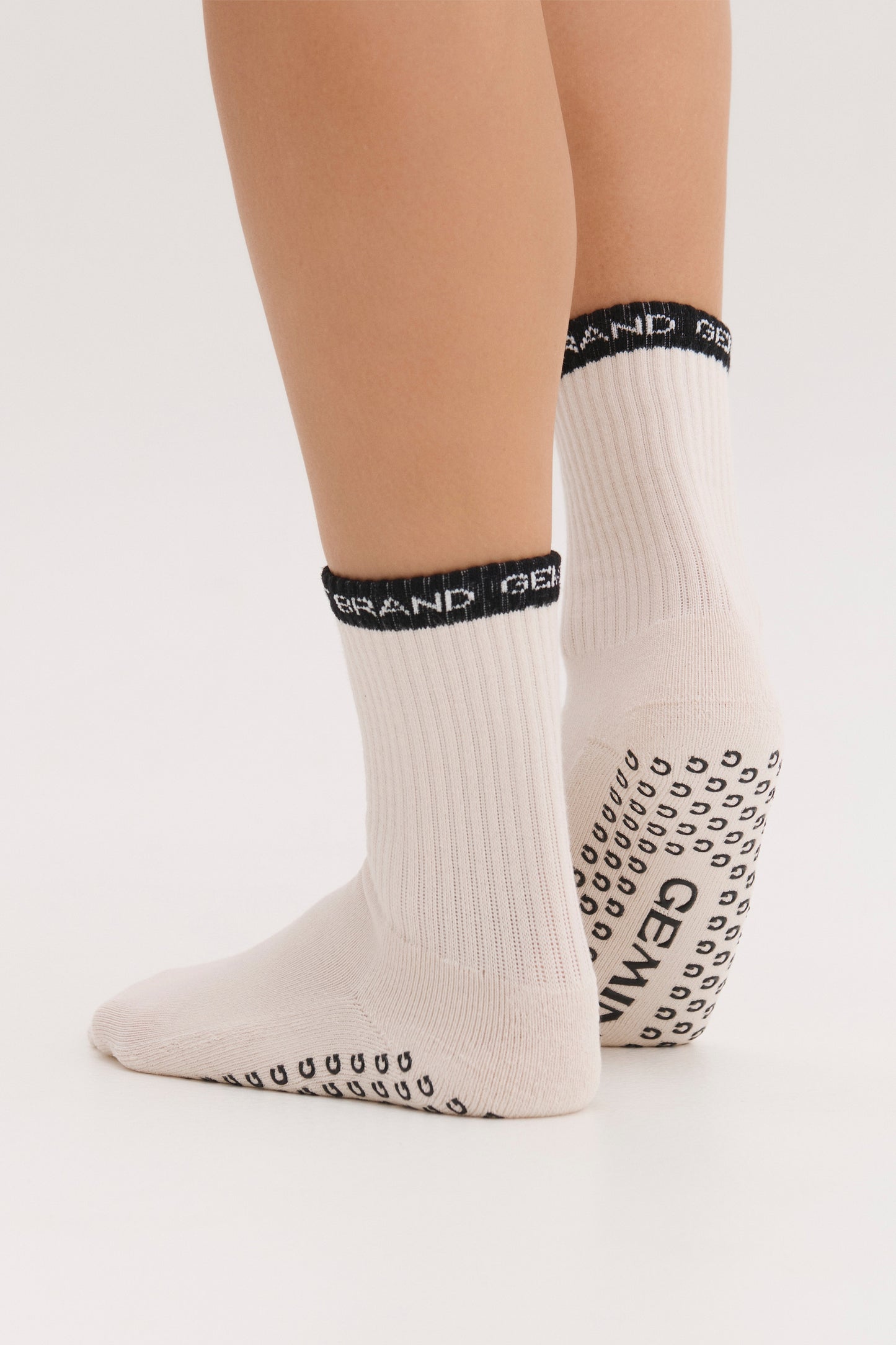 
                  
                    black non slip pilates socks for barre yoga movement
                  
                
