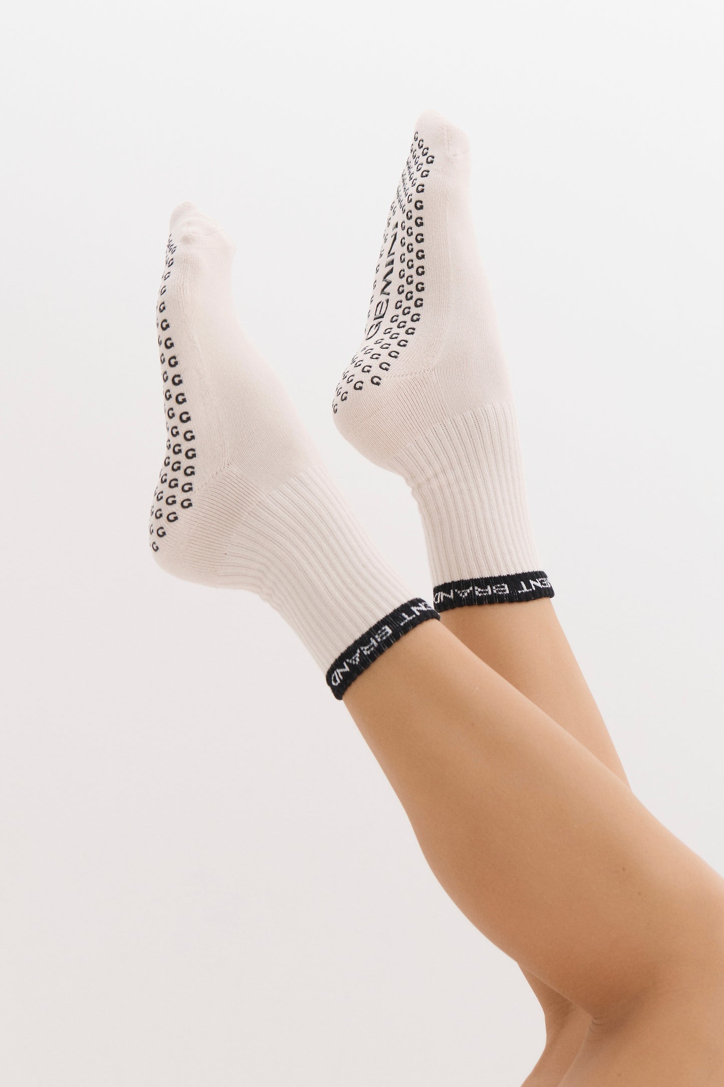 leisure crew black pilates grip socks non slip australia