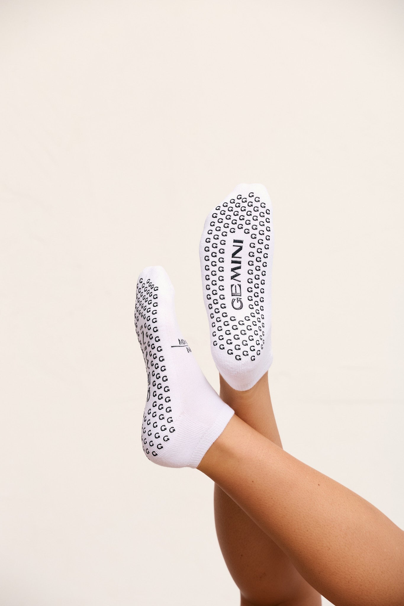 
                  
                    Form Ankle White
                  
                