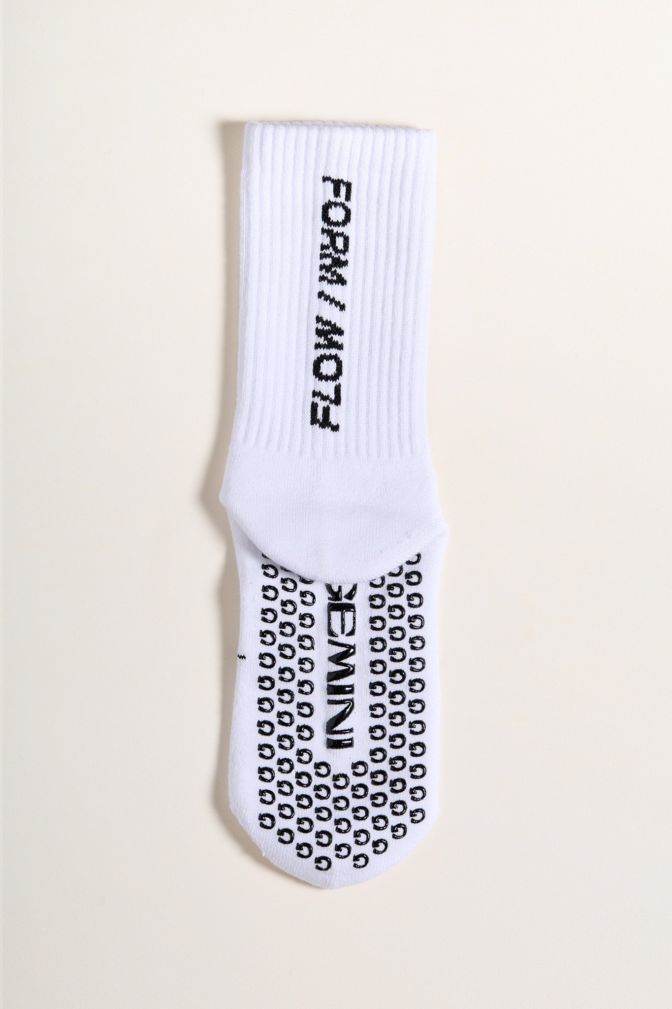 
                  
                    Form Crew White
                  
                